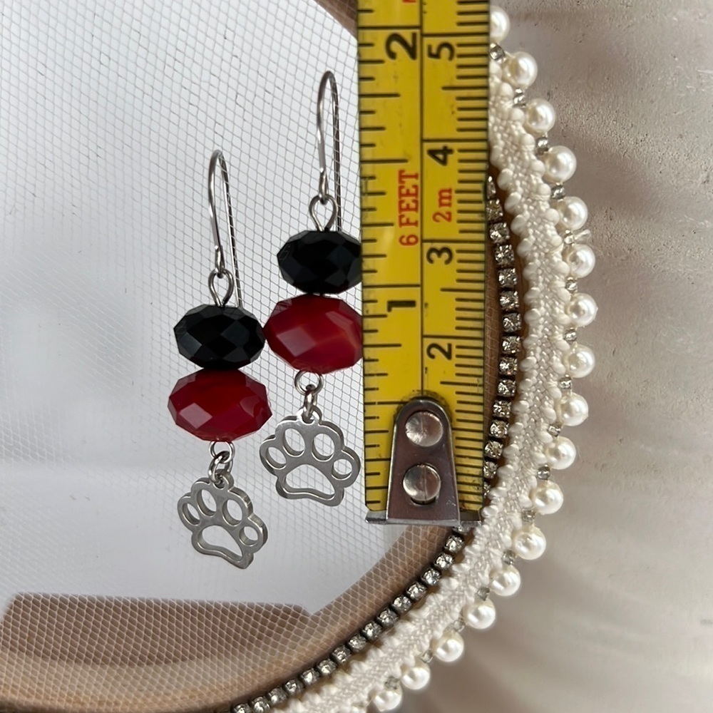 Black & Red Dangle Earrings with Paw Charms - Picture 5 of 11